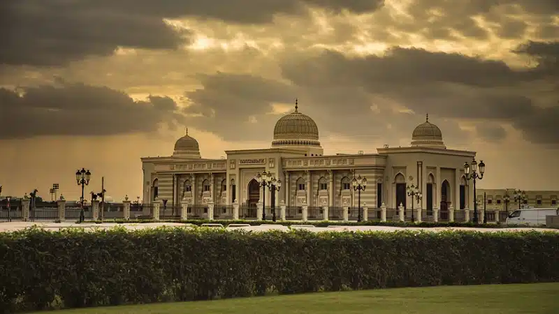 الجامعة القاسمية وظائف تدريس وتعليم في الشارقة 2025 1